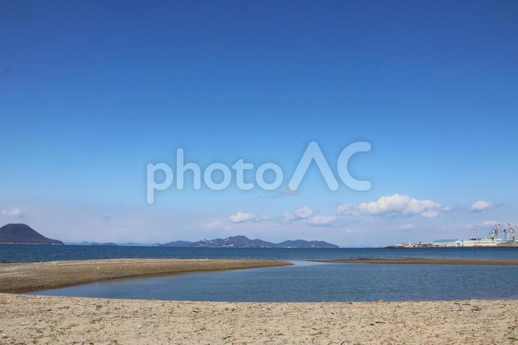 ２月下旬の多度津町屏風浦の砂浜 背景,屏風浦,砂浜の写真素材
