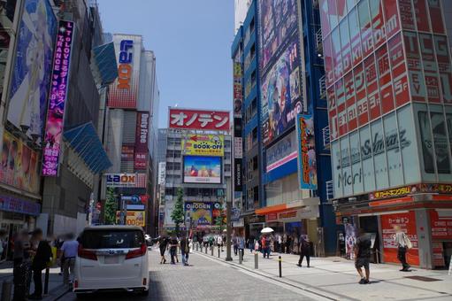 秋葉原2025夏 電気街口前 秋葉原2025夏 電気街口前 秋葉原,駅前,電気街口の写真素材