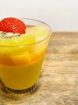 3種のフルーツムース 06 ケーキ,ムース,ババロアの写真素材