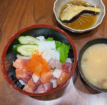 海鮮丼 海鮮丼,刺身,魚の写真素材
