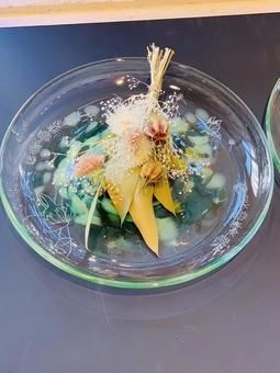 テーブルコーデ 皿,花,料理の写真素材