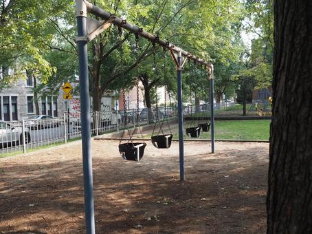 A toddler swing in a Montreal park, JPG