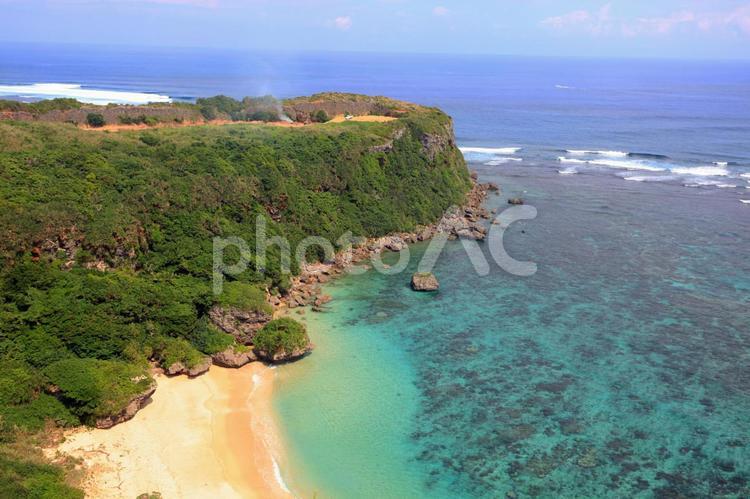 沖縄の美しい海と空 沖縄,海,ビーチの写真素材