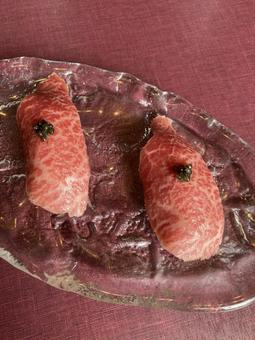 肉寿司 肉寿司,握りずし,牛肉の写真素材