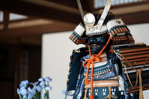 静寂の間に立つ武者の影 甲冑,武士,鎧の写真素材