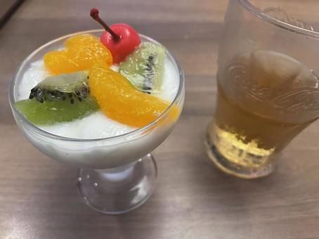 デザートの杏仁豆腐 デザートの杏仁豆腐 デザート,杏仁豆腐,注文の写真素材