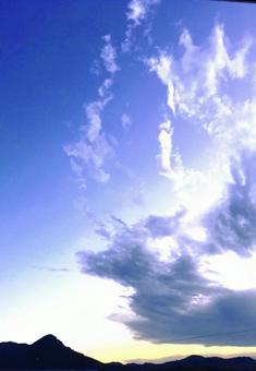 牛のような雲の写真