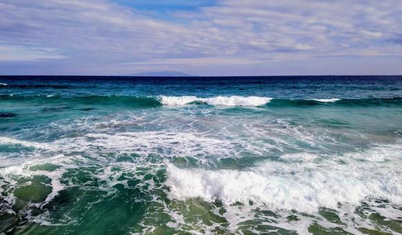 打ち寄せる波 打ち寄せる波 海,空,打ち寄せるの写真素材