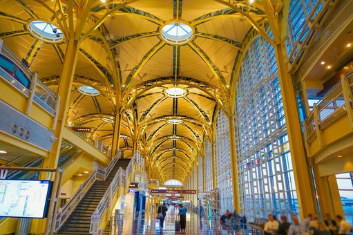 ロナルドレーガンワシントン空港 空港,アーチ,天井の写真素材