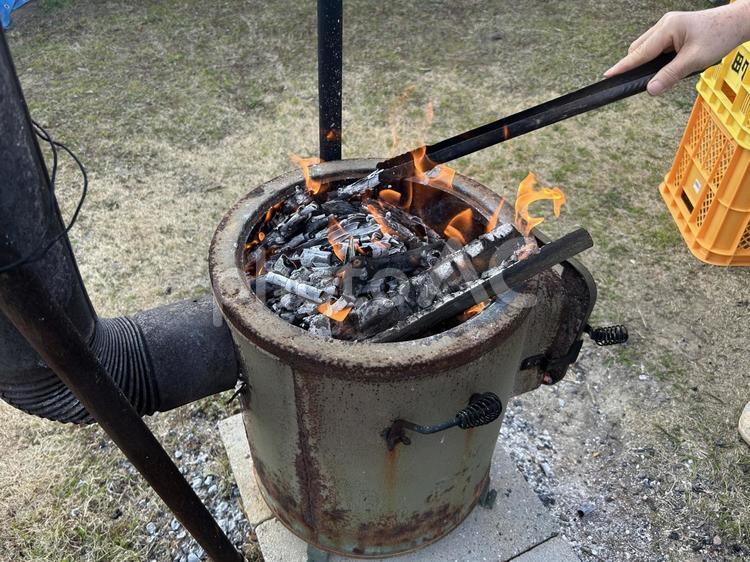 焚き火 焚き火,暖まる,燃えるの写真素材