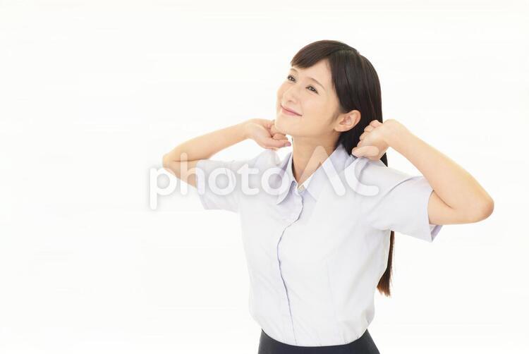 笑顔で寛ぐ女性 女性,女,笑顔の写真素材