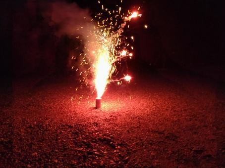 Photo, fireworks spouting, fireworks, placement type, 