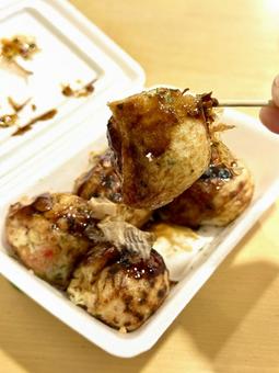 縁日のたこ焼き 発泡スチロール,出店,軽食の写真素材