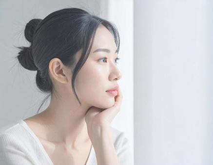 美容・スキンケア 女性 横顔 18 美容・スキンケア 女性 横顔 18の写真