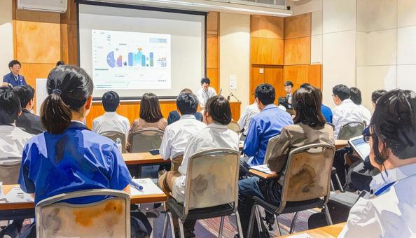 シンポジウム風景の写真