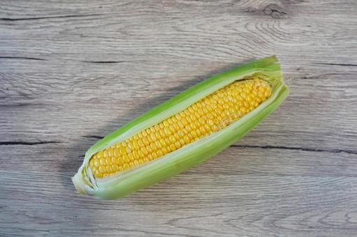 夏の味覚 とうもろこし 夏の味覚 とうもろこしの写真