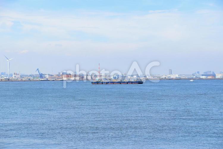 横浜の海と青空 横浜,海,みなとみらいの写真素材