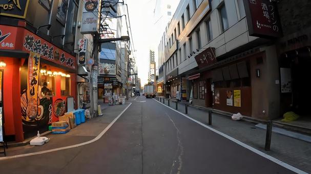 東京都墨田区錦糸町駅前の繁華街 通り,小道,散歩の写真素材