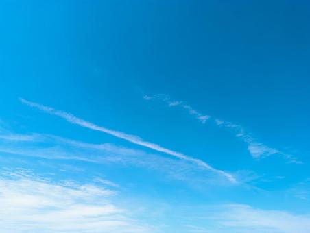 夏空にたなびく雲 夏空にたなびく雲の写真