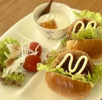 Photo, sandwich, roll bread sand, croquettes, 