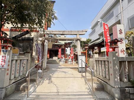 吉原神社(九郎助稲荷神社) 吉原神社(九郎助稲荷神社) 神社,寺院,クロスケいなりの写真素材