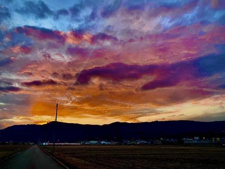 夕焼け 夕焼け,たそがれ,空の写真素材