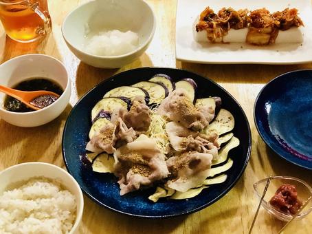 なすと豚肉の冷しゃぶサラダ なすと豚肉の冷しゃぶサラダ ナス,豚肉,冷しゃぶの写真素材