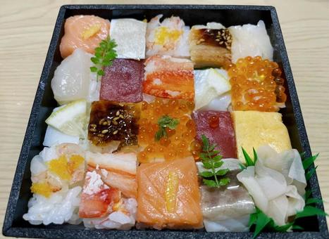 Bite-sized sushi, JPG