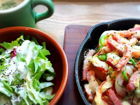 Cafe lunch, déjeuner au café, déjeuner, nourriture de café, JPG