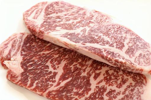 サーロインステーキ肉 サーロイン,霜降り,牛肉の写真素材