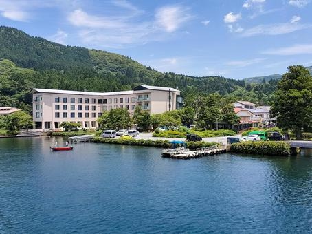 芦ノ湖海賊船から眺める箱根町港 芦ノ湖海賊船から眺める箱根町港 箱根町港,箱根海賊船,遊覧船の写真素材