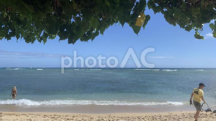 ハワイの絶景ポイント！大空と海と波の音！ ハワイ,hawaii,ホノルルの写真素材