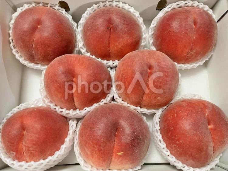 お家に届いた桃 果物,ピーチ,桃の写真素材