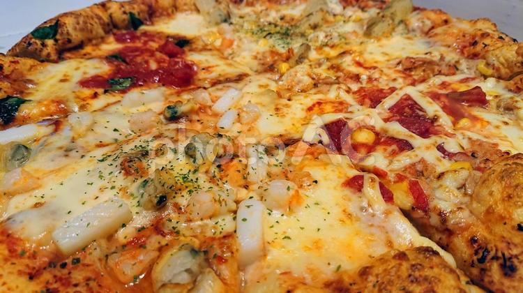 1枚で4つの味のピザ ピザ,4種,ピッツァの写真素材