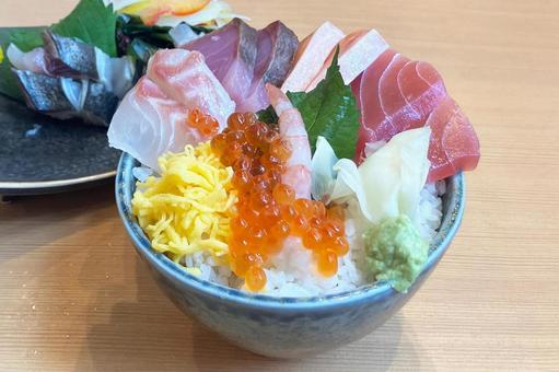 海鮮丼 海鮮丼 海鮮丼,生魚,魚の写真素材