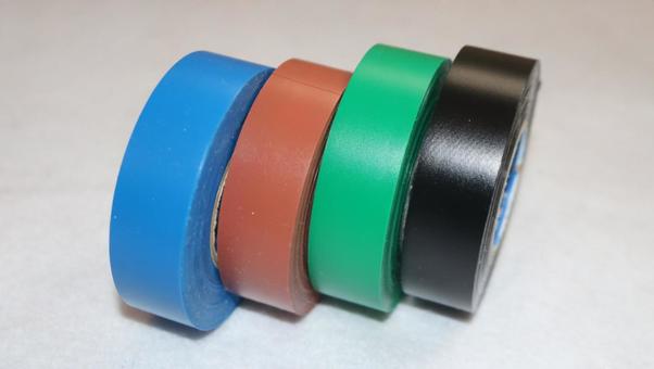カラフルなビニールテープの写真