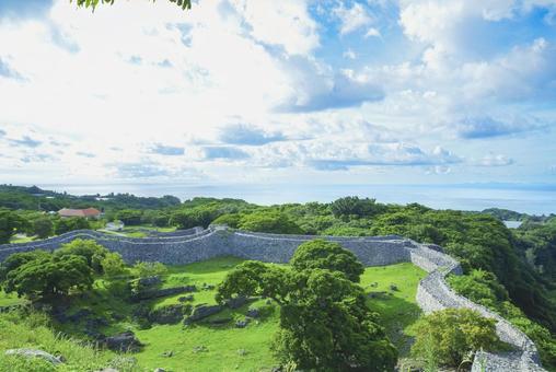 世界遺産の今帰仁城 世界遺産の今帰仁城 今帰仁城,今帰仁城跡,グスクの写真素材