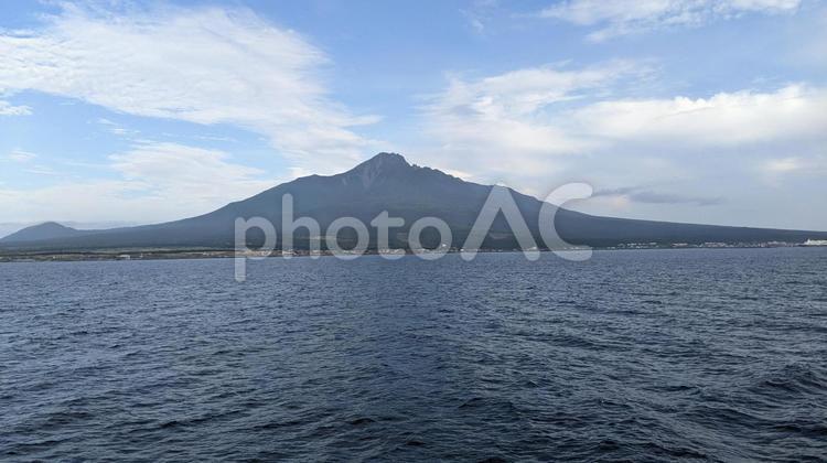 水平線と利尻富士 利尻富士,水平線,夕日の写真素材