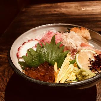 海鮮丼 海鮮丼 海鮮,魚介,海鮮丼の写真素材