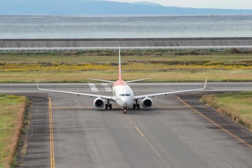 秋風の佐賀空港 飛行機,航空機,旅客機の写真素材