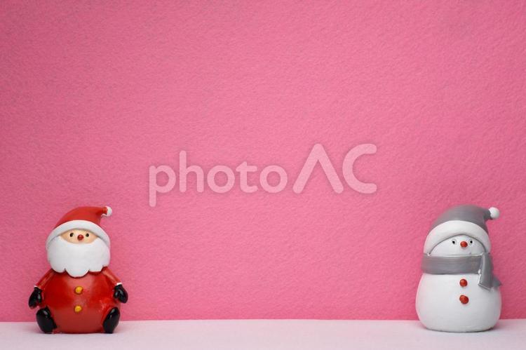 サンタとスノーマンでクリスマスのイメージ クリスマス,サンタクロース,背景の写真素材