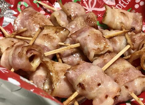 ベーコン巻きの一口ごちそう ベーコン巻き,チーズ,一口おつまみの写真素材