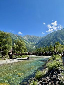 夏の上高地3 夏の上高地3 上高地,夏空,夏山の写真素材