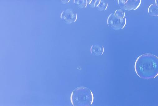 シャボン玉 soap bubbles シャボン玉 soap bubbles シャボン玉,背景,コピースペースの写真素材