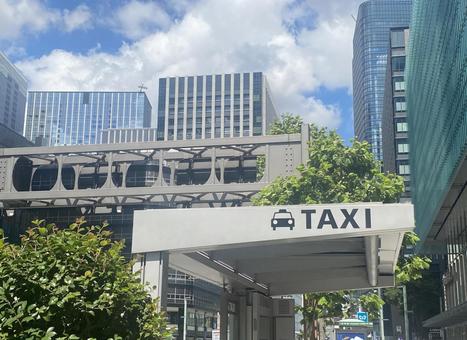 タクシー乗り場 TAX ビル群 タクシー乗り場 TAX ビル群 タクシー,タクシー乗り場,taxの写真素材