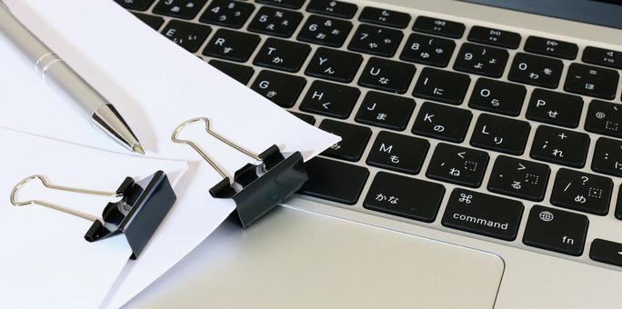 ビジネス　プレゼン資料　白紙のコピー用紙 ビジネスイメージ,プレゼンテーション,資料の写真素材