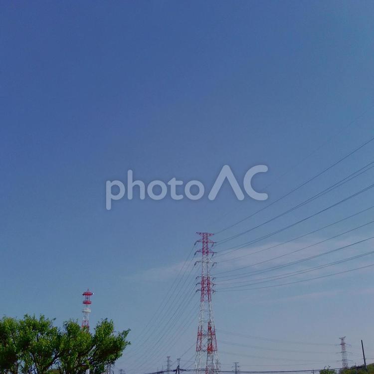 鉄塔がある風景 鉄塔,送電線,電線の写真素材
