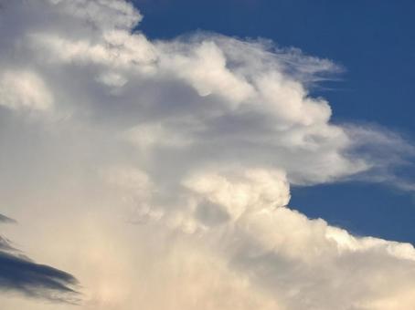 【空の写真】秋空 【空の写真】秋空 秋空,空,雲の写真素材