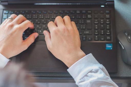 休日のリモートワーク6 プログラミング,リモートワーク,webライターの写真素材