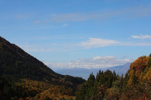 紅葉　松川渓谷 山,秋,風景の写真素材